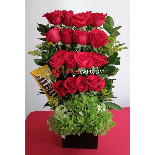 Arreglo rosa y hortensias día de la Madre  