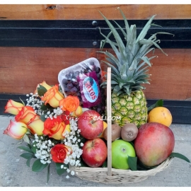 Canasta flores y frutas en cali 
